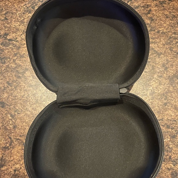 Baby Blue Beats Headphones - Picture 7 of 9